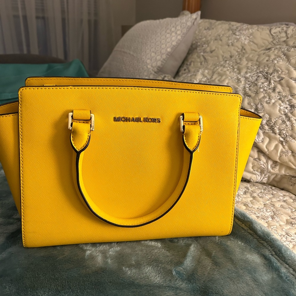 MICHAEL KORS CROSSBODY TOTE